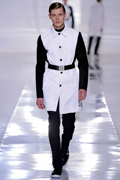 Look 45